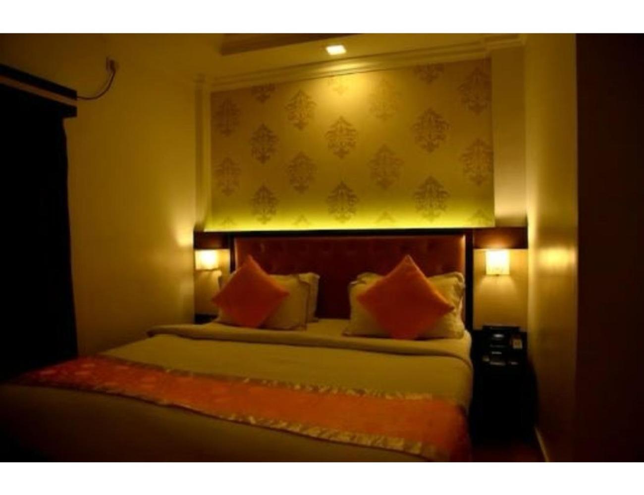 The Grand Krishna Luxury Hotel, Chikmagalur Exterior photo